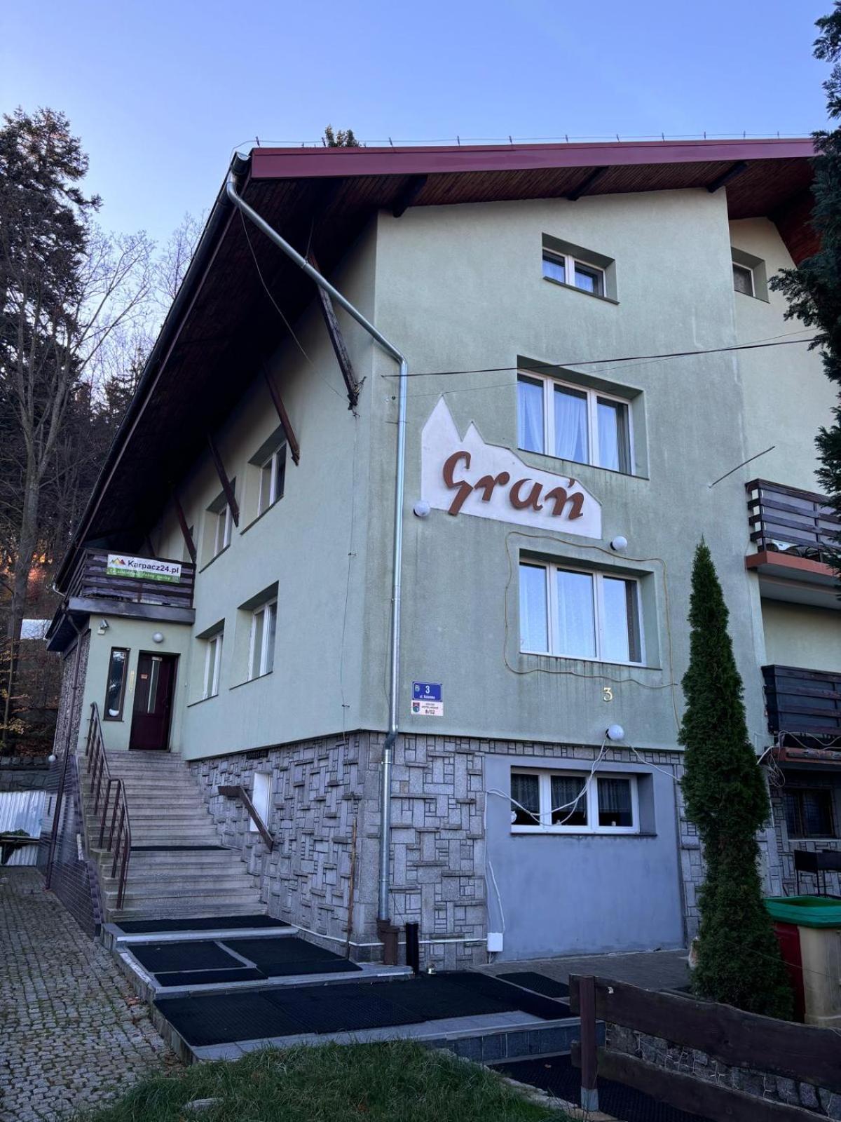 Hotel Pensjonat Gran à Karpacz Extérieur photo